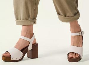 Luna Blue Boutique - foot 3 new